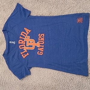 Florida Gator, V-Neck T-Shirt, Size Large